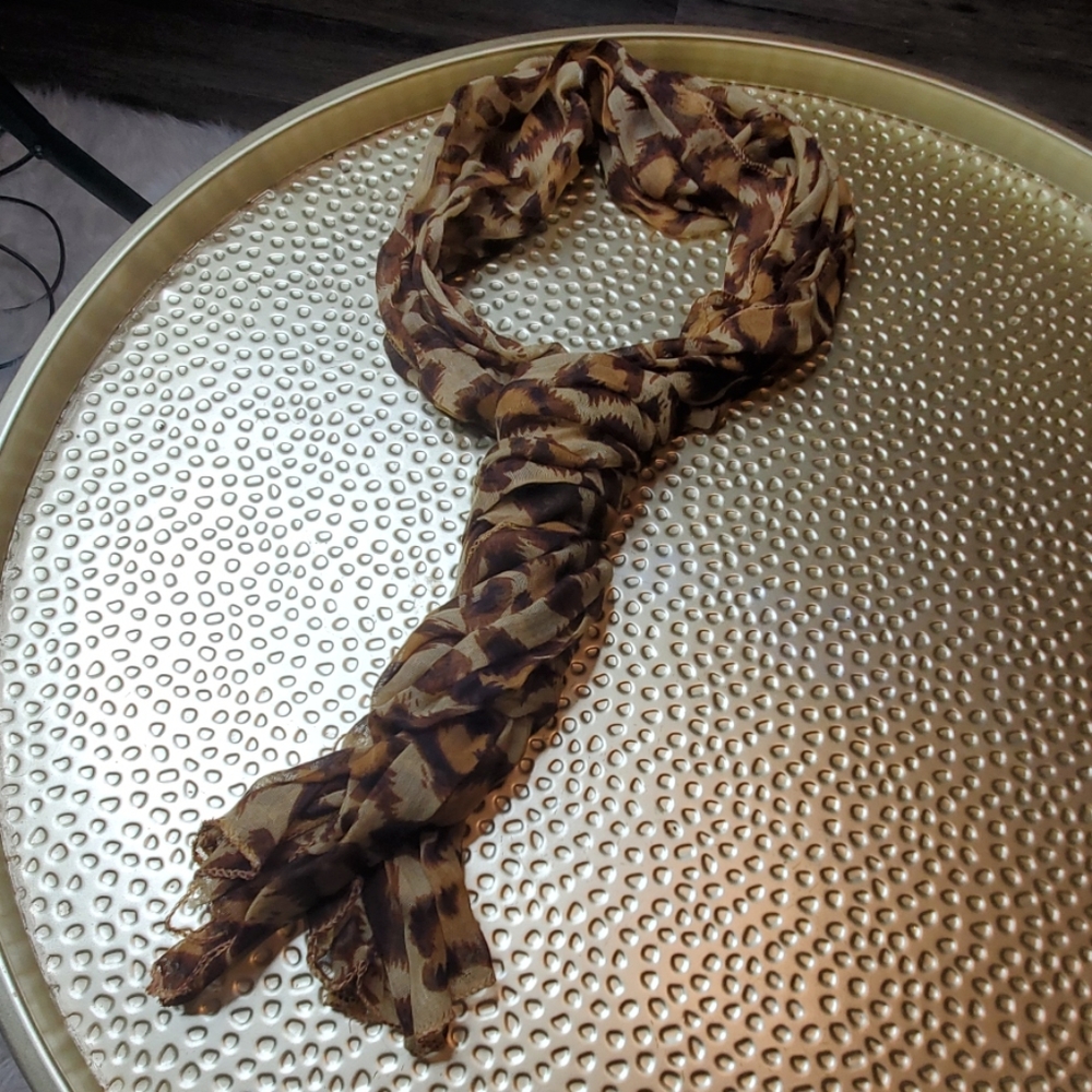 Leopard scarf